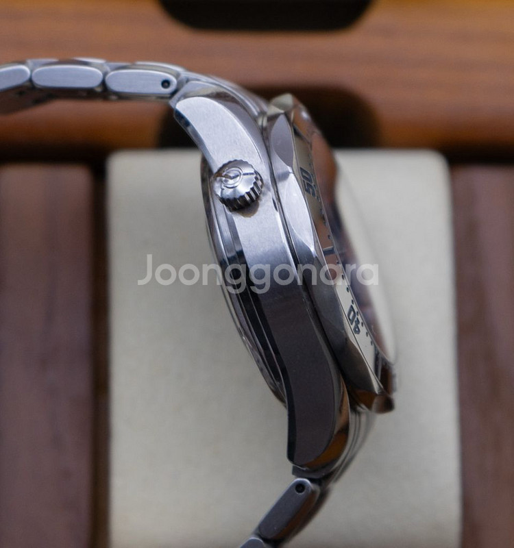 오메가 씨마스터 300m 다이버 시계--3