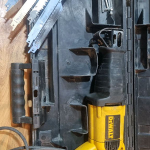 디월트 전기 컷 쏘 날 포함 풀셋