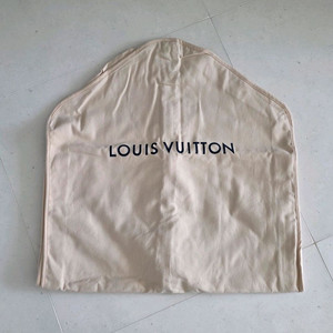 루이비통 가먼트 커버, 수트케이스 판매합니다.