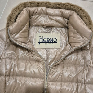 에르노 클라우디아 퍼패딩