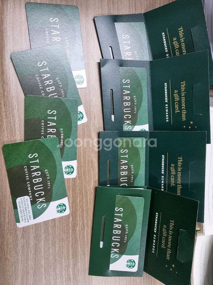 스타벅스 실물카드 3만원권--0