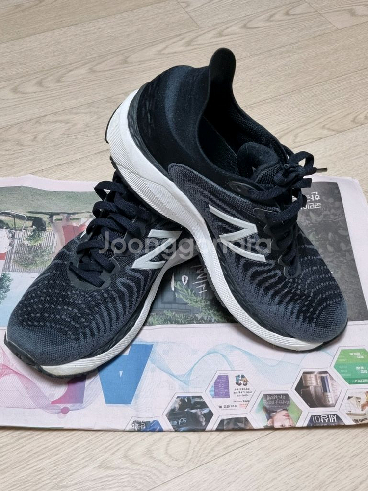 뉴발란스 블랙 운동화 240mm W860B11--0