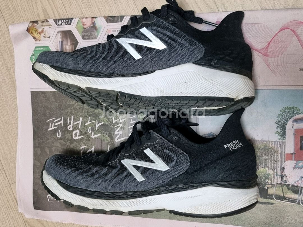 뉴발란스 블랙 운동화 240mm W860B11--2