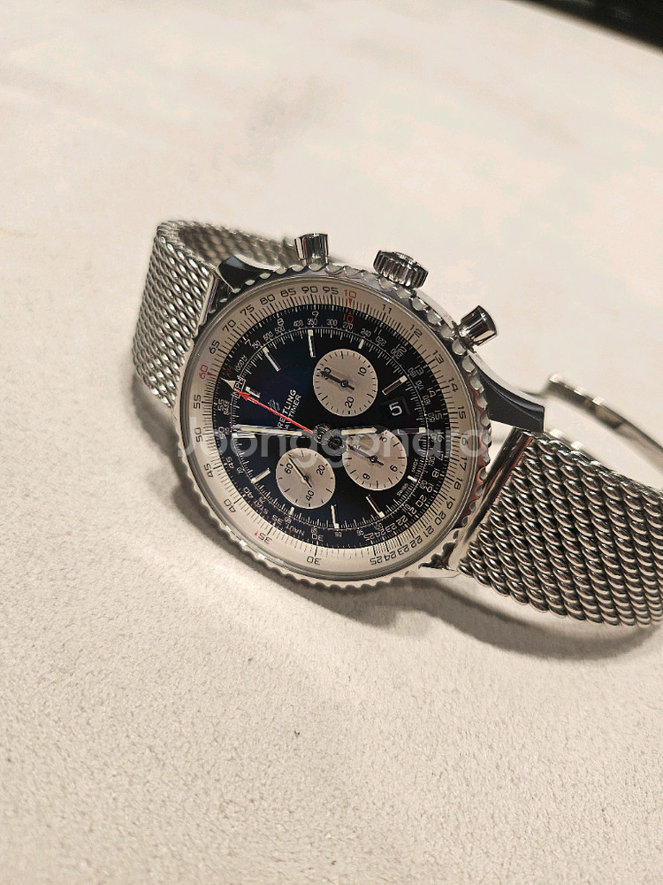 브라이틀링 네비타이머 B01 46mm + 추가 스트랩--0