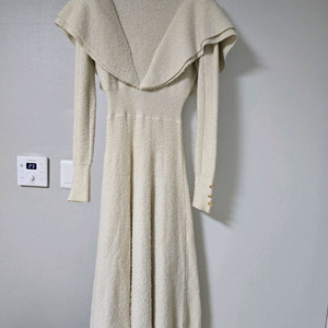 줄로그 니트 원피스