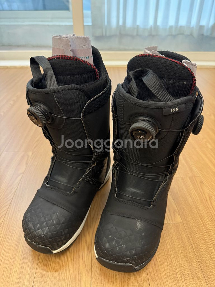 21/22 버튼 이온부츠 더블보아 255 판매합니다~!!!--0