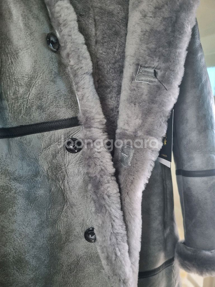 (새제품) 천연 양가죽 모 일체형 후드 무스탕 코트--3