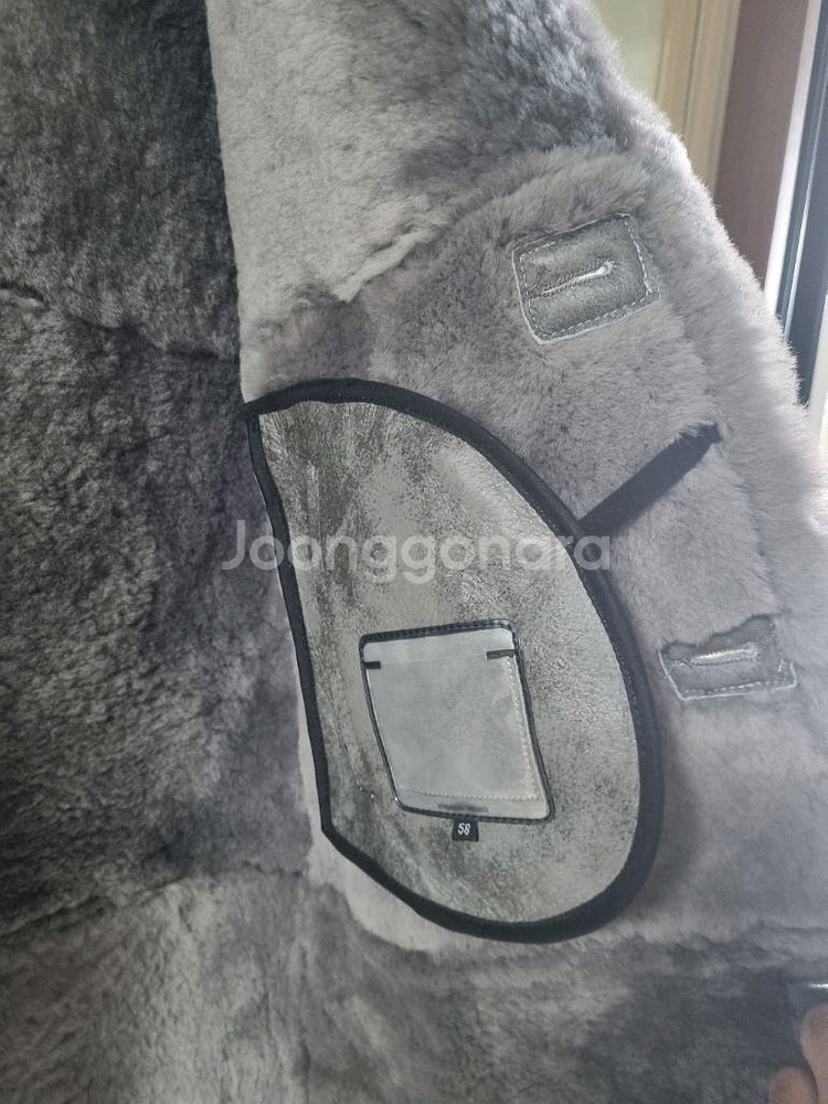 (새제품) 천연 양가죽 모 일체형 후드 무스탕 코트--2