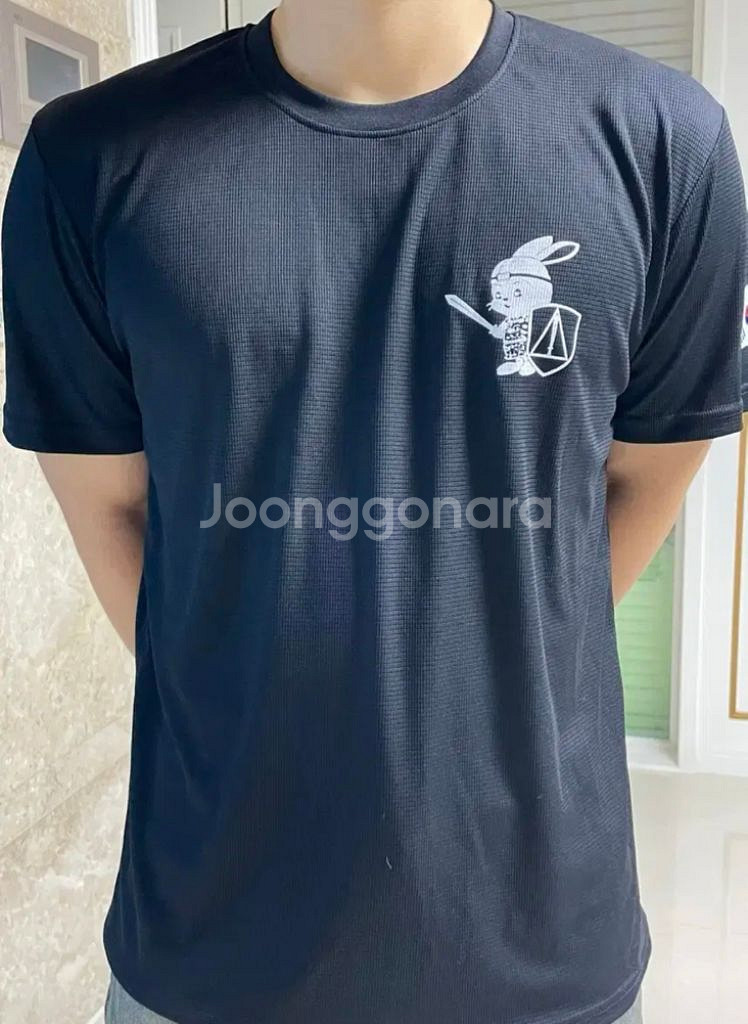 단종된 한정판 뉴진스 X 육군 수방사 콜라보 로카 반팔--1