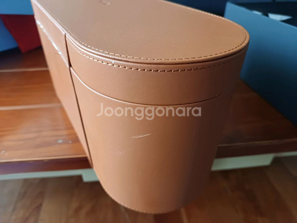 다이슨 에어랩 케이스 흠있음--4