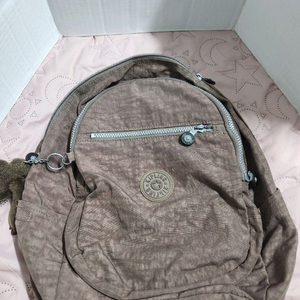 키플링 백팩