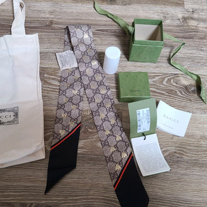 구찌 방도(새상품)스카프gg벌루이비통샤넬디올프라다셀린느