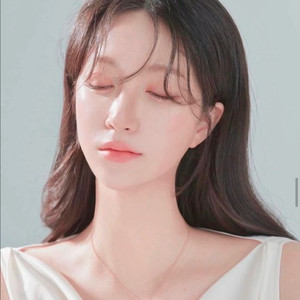 그레이스유 목걸이 14k 모이사나이트