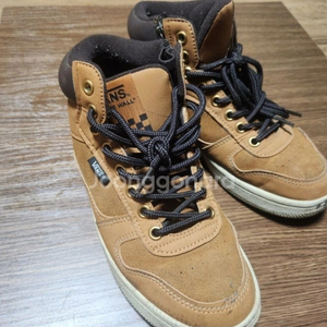 반스 마그나 240 팝니다.