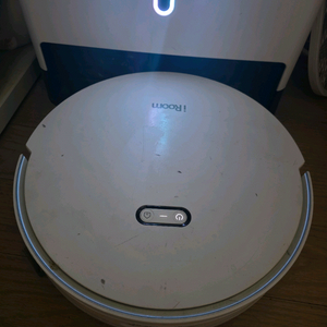 아이룸 M10 로봇청소기