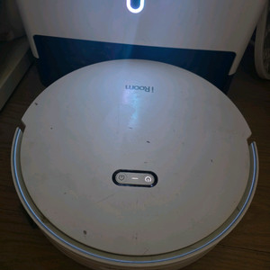 아이룸 M10 로봇청소기