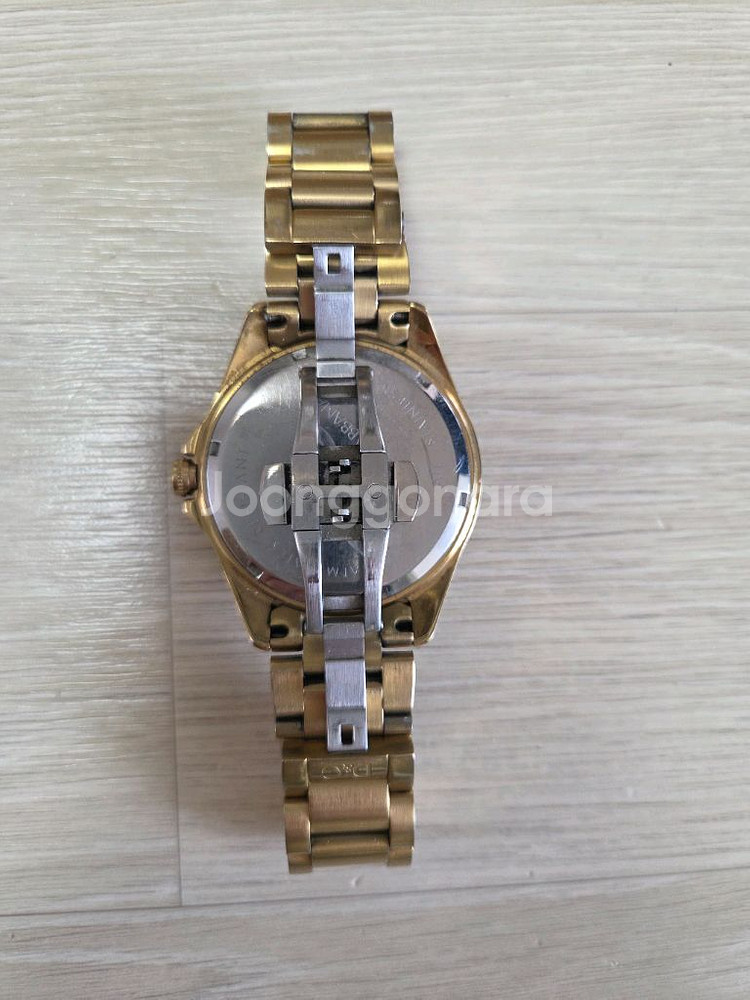 D&G 돌체앤가바나 금장 손목시계--2