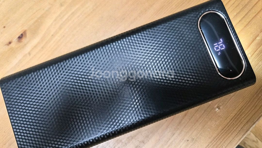 넉넉한 용량의 보조배터리 25,000mA--3