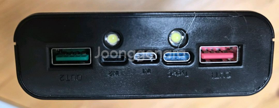 넉넉한 용량의 보조배터리 25,000mA--5