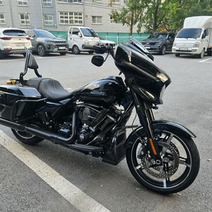 할리데이비슨 올뉴 스트리트글라이드 판매