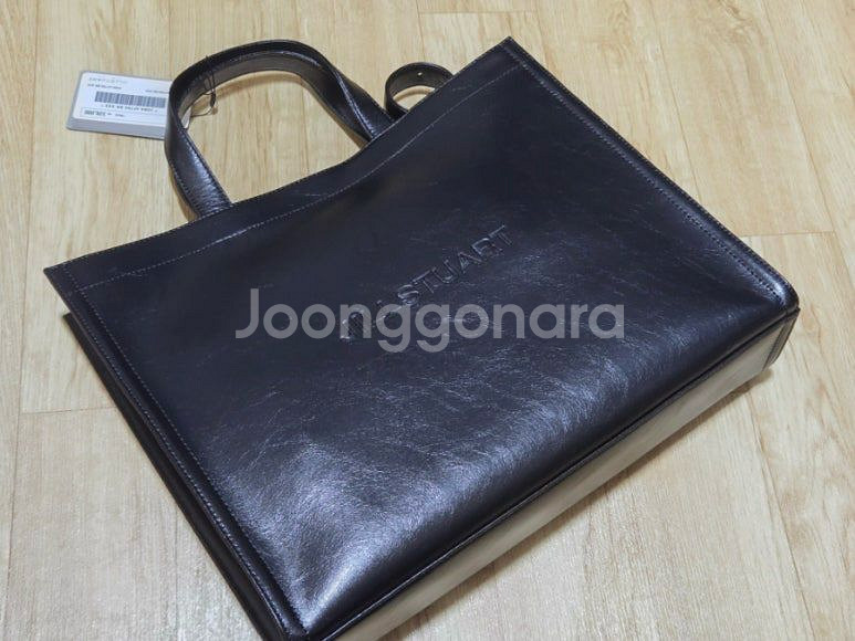질스튜어트 레더 토트백/크로스백 미개봉--2