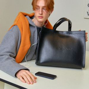 질스튜어트 레더 토트백/크로스백 미개봉