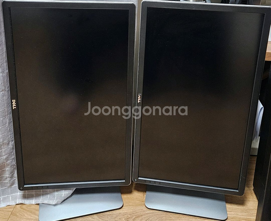 Dell 모니터 p2415q 4K 모니터 2대를 32에 팝니다.--6