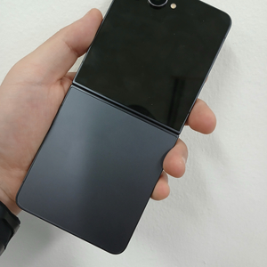 갤럭시Z플립7블랙 256_GB 팝니다S급.[90만]