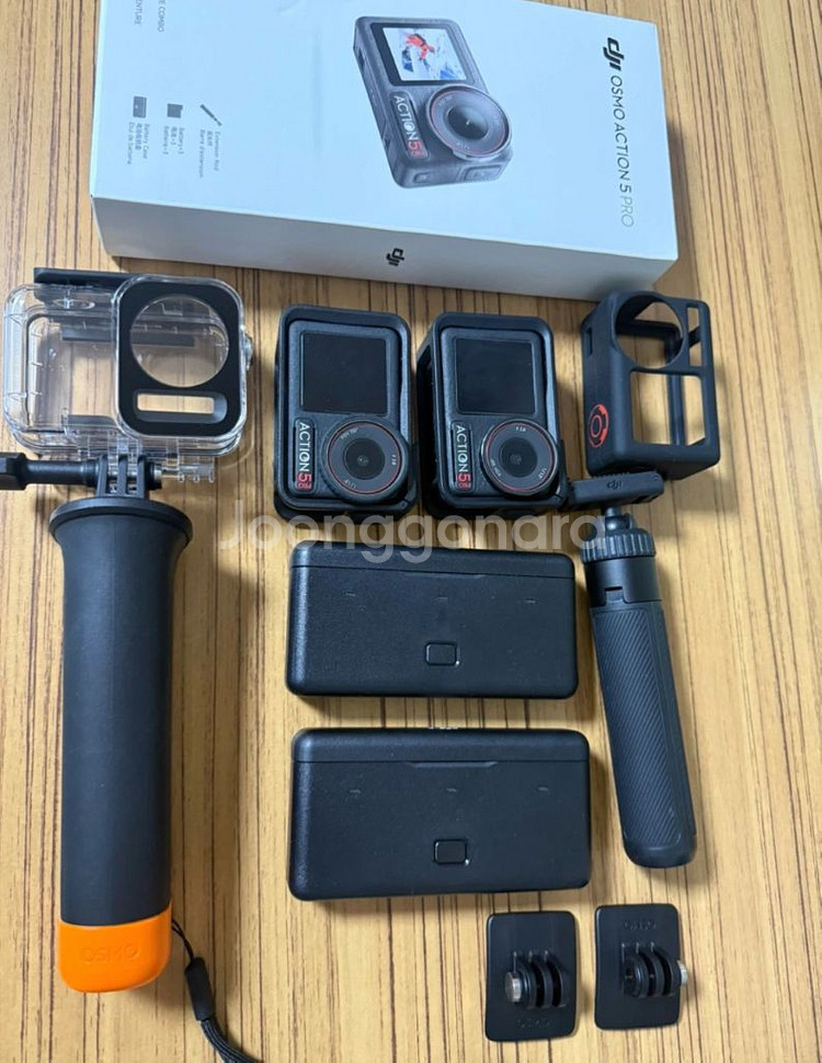 DJI 오즈모 액션5 프로 어드밴쳐 액션캠 세트--0