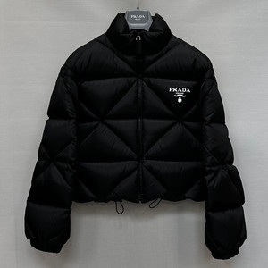 프라다 리나일론 개버딘 크롭 패딩 자켓 ( 55 66 )