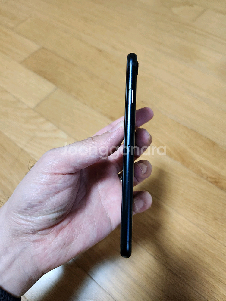 (S급/배터리88%)아이폰SE3 64기가 블랙--4