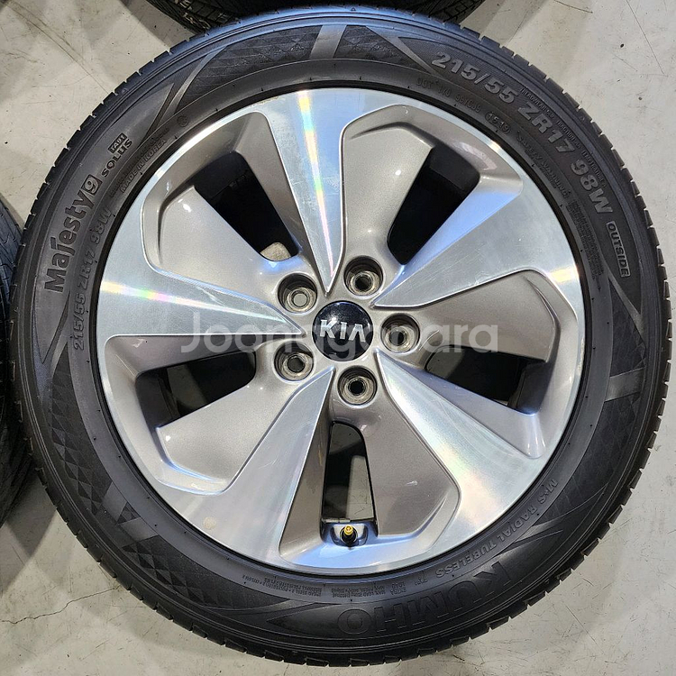 K5 하이브리드 17인치 휠타이어, k5 17인치 휠타이어--4