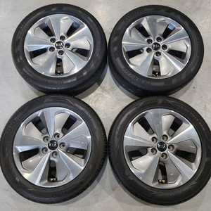 K5 하이브리드 17인치 휠타이어, k5 17인치 휠타이어