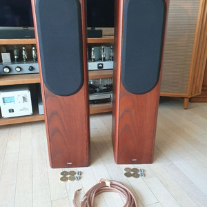 플로어스탠딩 스피커 B&W CDM7 SE