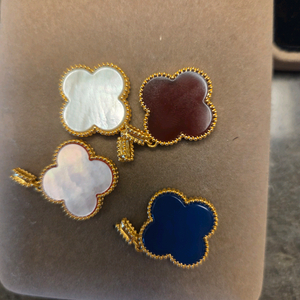 14k클로버 흰빨강파랑팬던트20mm=쎄일가