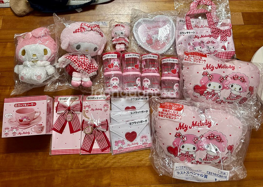 산리오 제일복권 아타리 쿠지 시나몬롤 태닝키티 멜로디 피아노 폼폼푸린--4