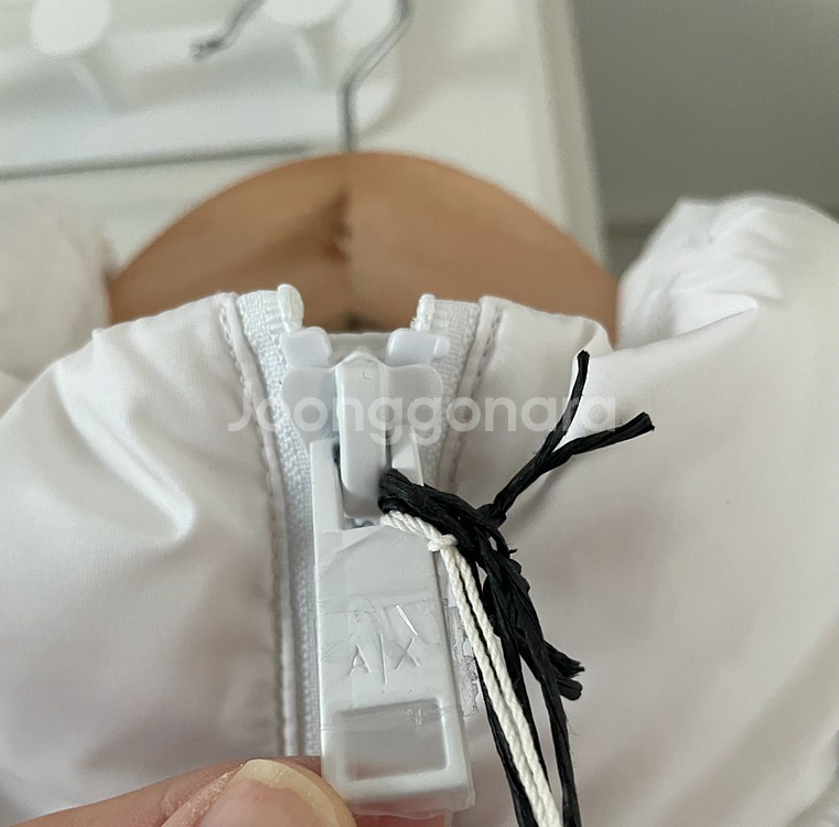 아르마니 익스체인지 다운 자켓 XL--4