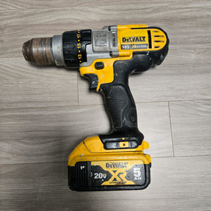 디월트 드릴(해머) dcd985+5ah배터리 팜