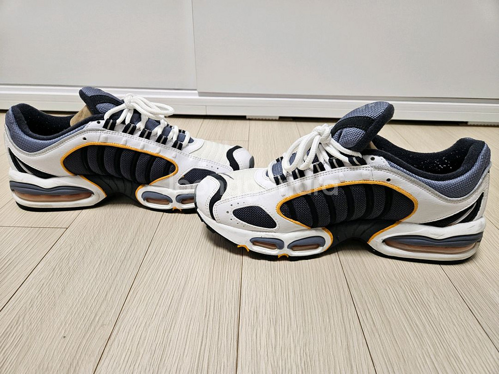 [265] 나이키 에어맥스 테일윈드4--5