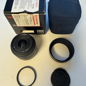 시그마 19mm F2.8 EX DN 렌즈 팝니다