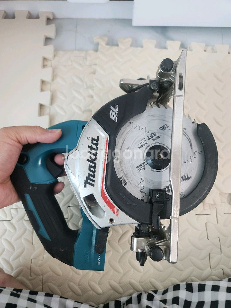 마끼다 무선 원형톱 18V DHS475--0