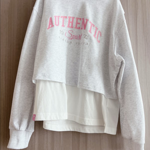 휠라키즈 맨투맨 레이어드 티셔츠 팝니다