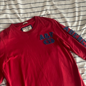 아베크롬비 롱슬리브 빈티지 레드 M