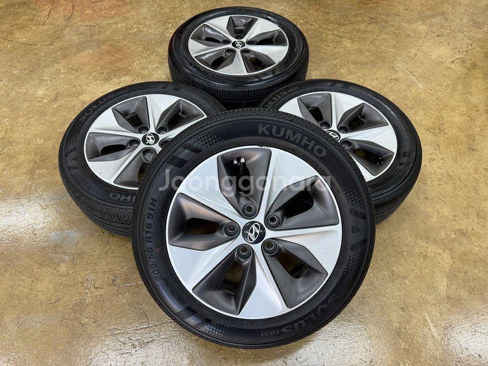 아반떼,i30,벨로스터 16인치 순정휠타이어 팝니다--0