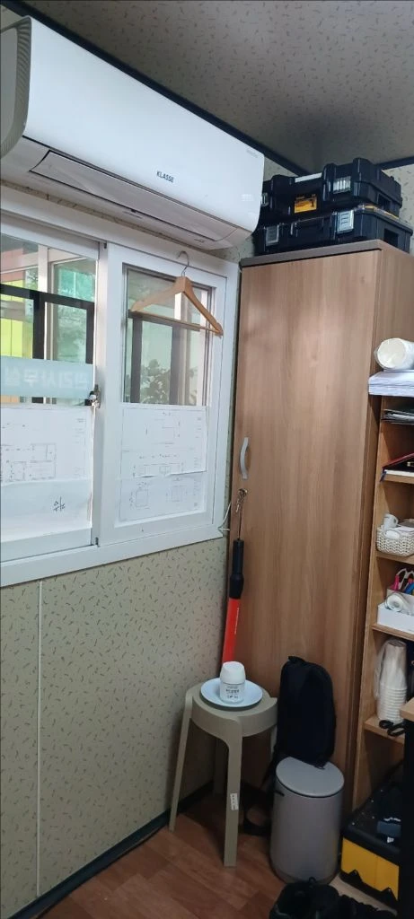 경비원 소장밈 실 컨테이너 이미지