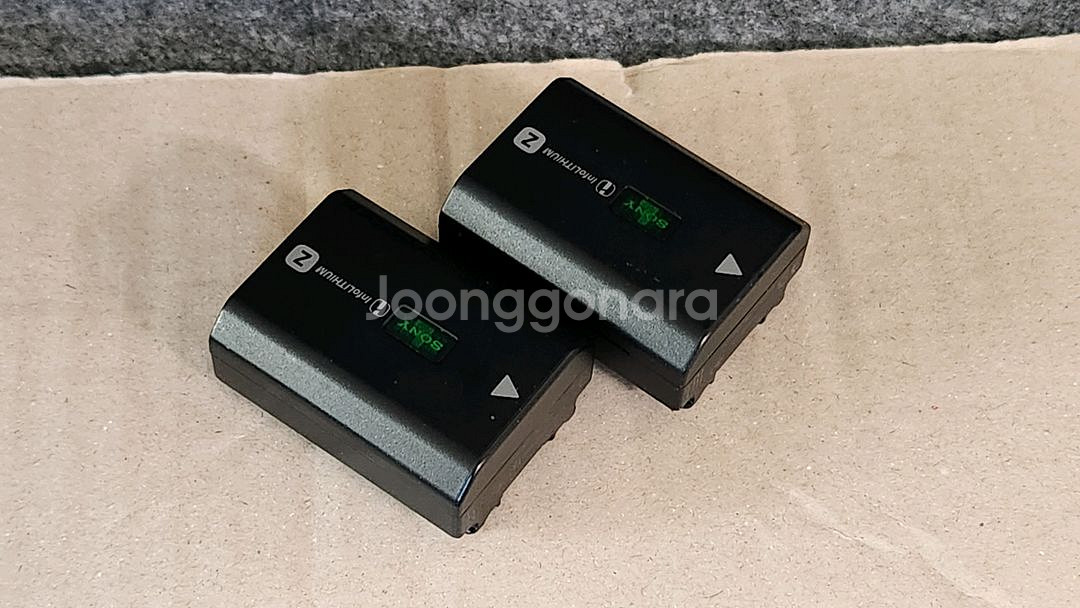 소니 NP-FZ100 배터리 2개 세트--0