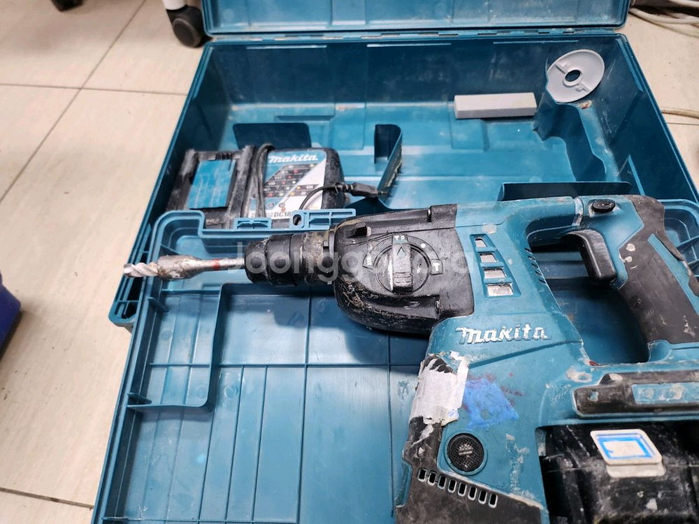 마끼다 DHR263 무선함마 풀세트--1