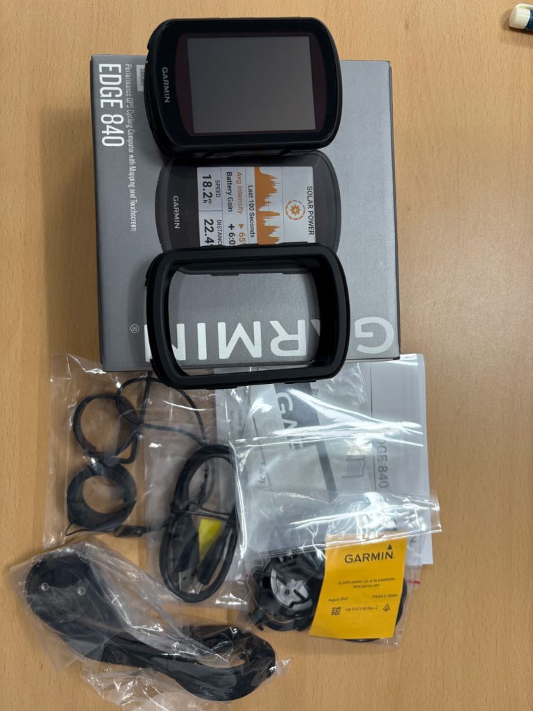 가민 엣지 840솔라 미사용 새제품