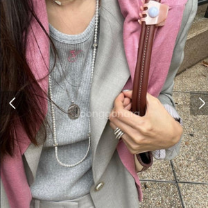 코스모폴리탄줄라이 YAY탑