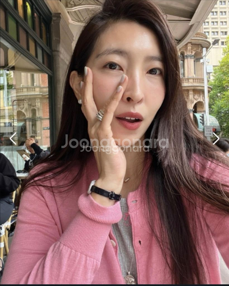 코스모폴리탄줄라이 YAY탑--1